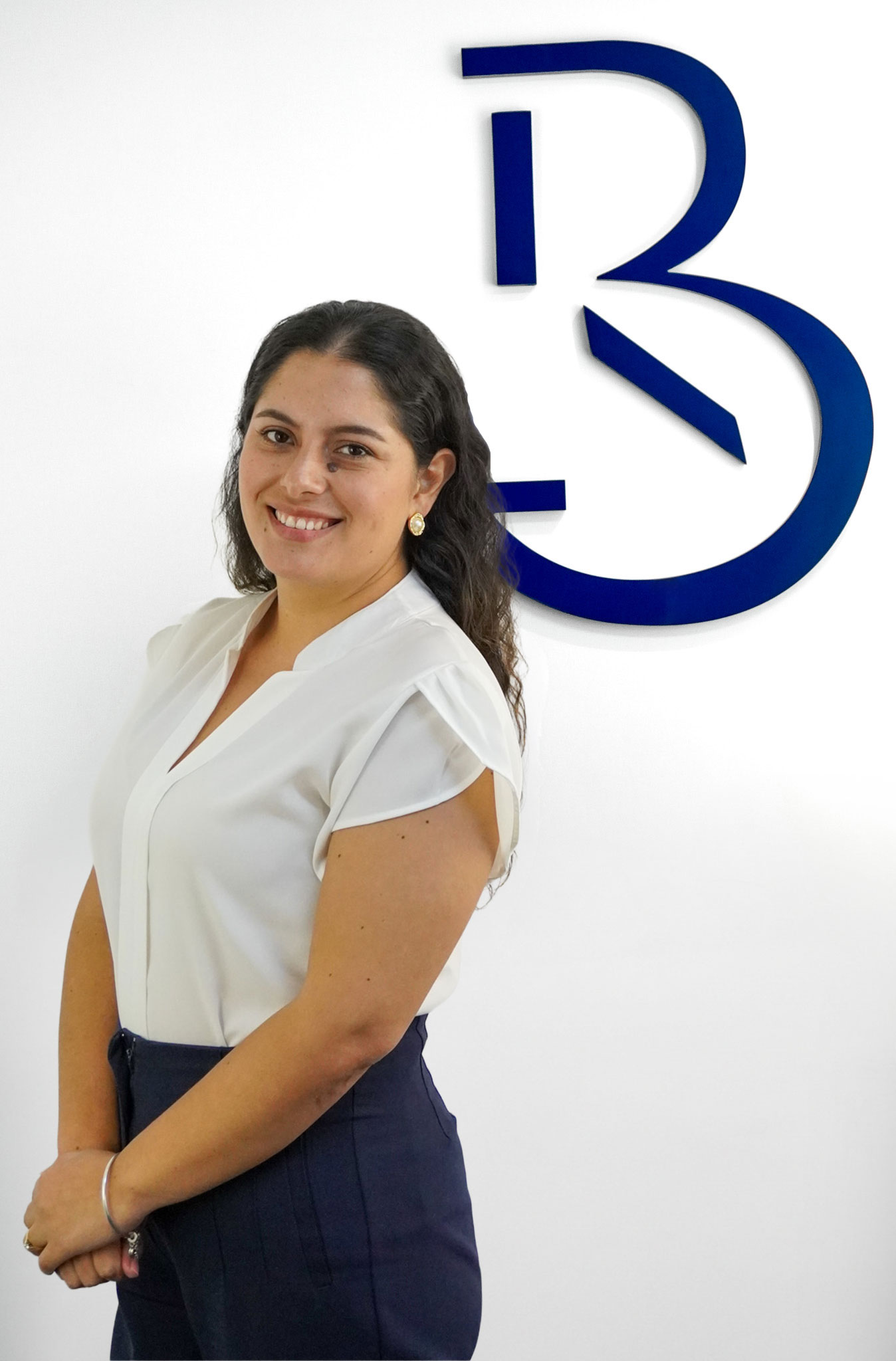 "Abogado laboral asesorando empresa en Lima"